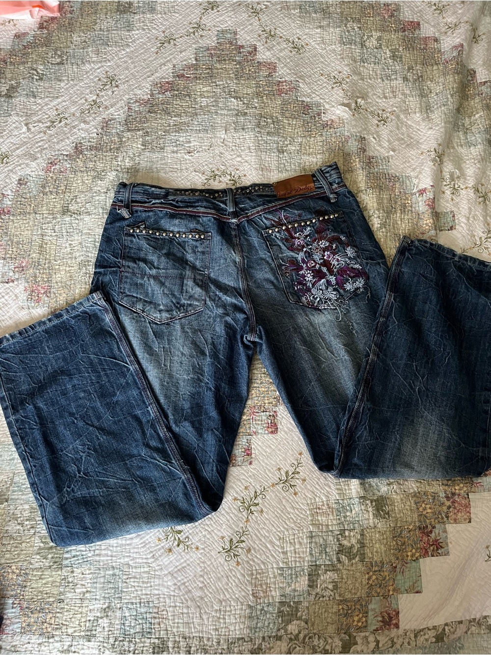 Artful Dodger Dark Wash Men’s Jeans with Stud Detail size 36